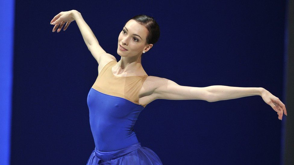 Olga Smirnova Ballerina Leaves Russia For Netherlands After Denouncing War Bbc News