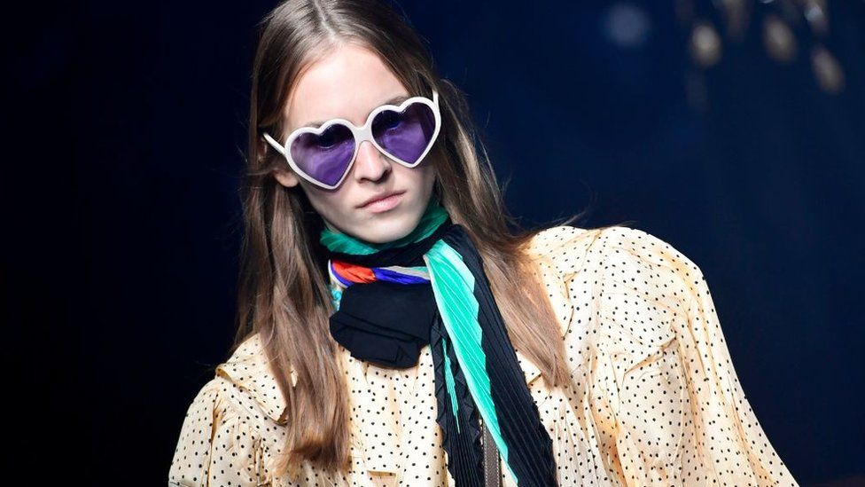 Gucci sales surge following major revamp - BBC News