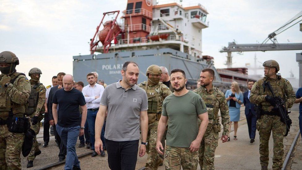 President Zelensky made an unannounced appearance in the port of Odesa alongside his minister for Infrastructure Oleksandr Kubrakov