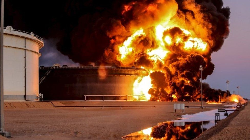 Es Sider oil tank in flames after IS attack