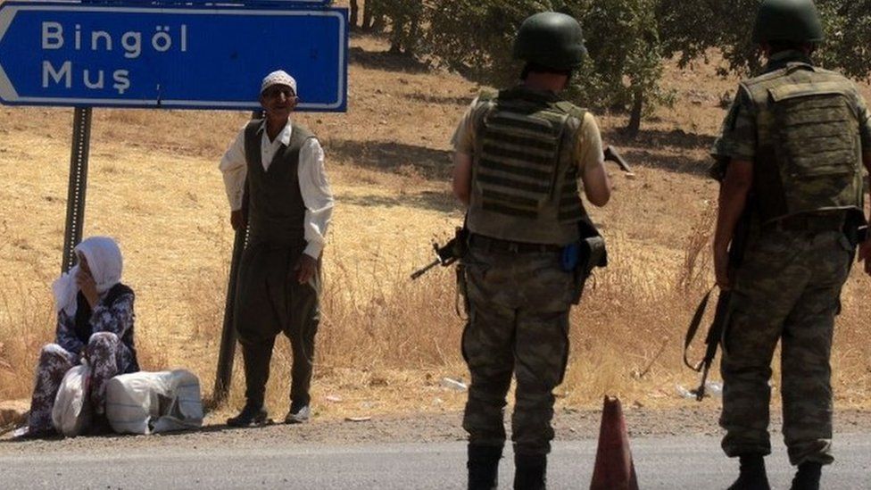 Turkish solders at a check point in Diyarbakir, south-eastern Turkey. Photo: 26 July 2015