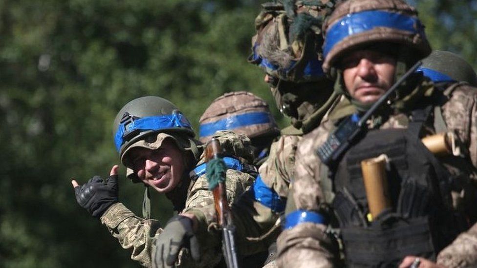 Ukrainian soldiers on APC in Donetsk region, 21 Sep 22