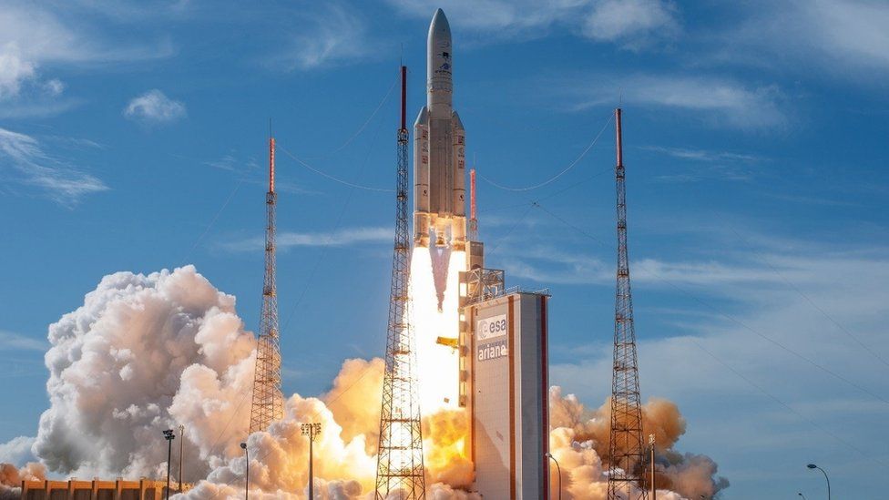 The Ariane 5 rocket lifts off with Maxar's Intelsat 39 on board