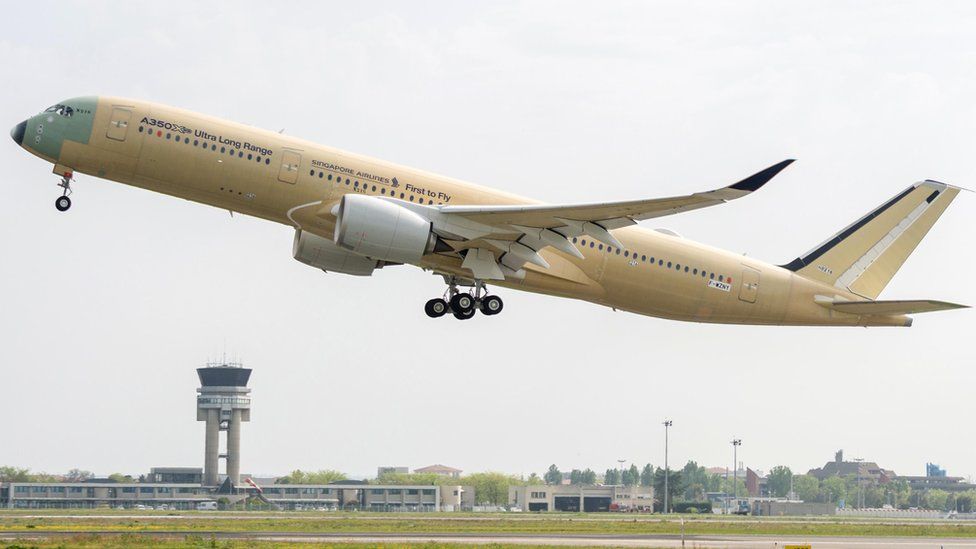 Singapore Airlines A350-900 ULR taking off