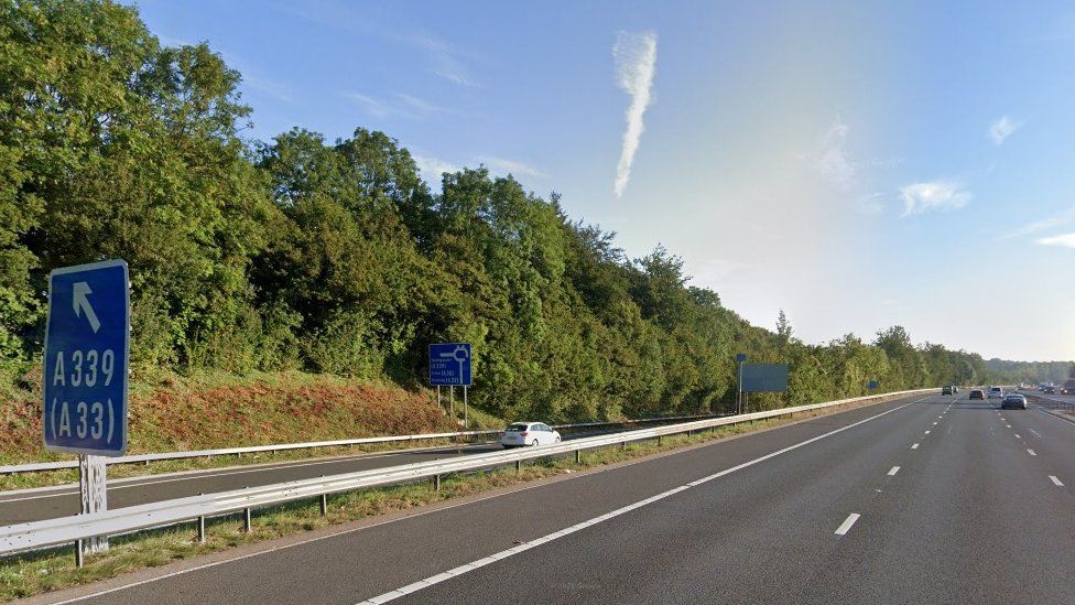 Woman dies in singlevehicle M3 motorway crash BBC News