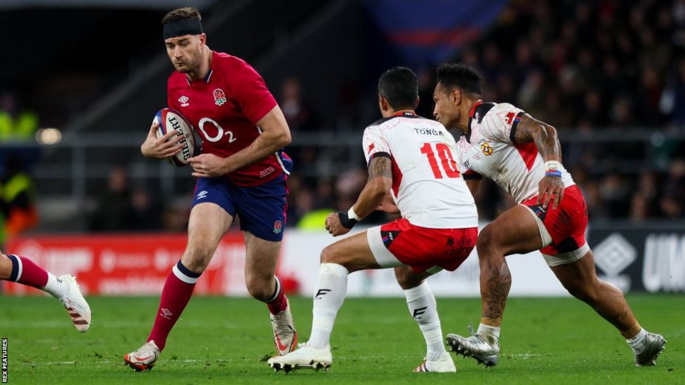 Mark Atkinson: Gloucester centre retires because of long-term knee ...