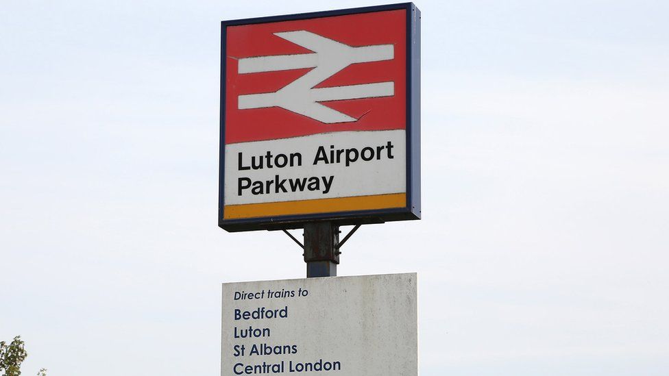 Luton Airport Parkway