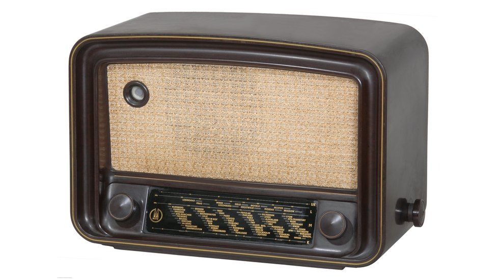 Bakelite radio
