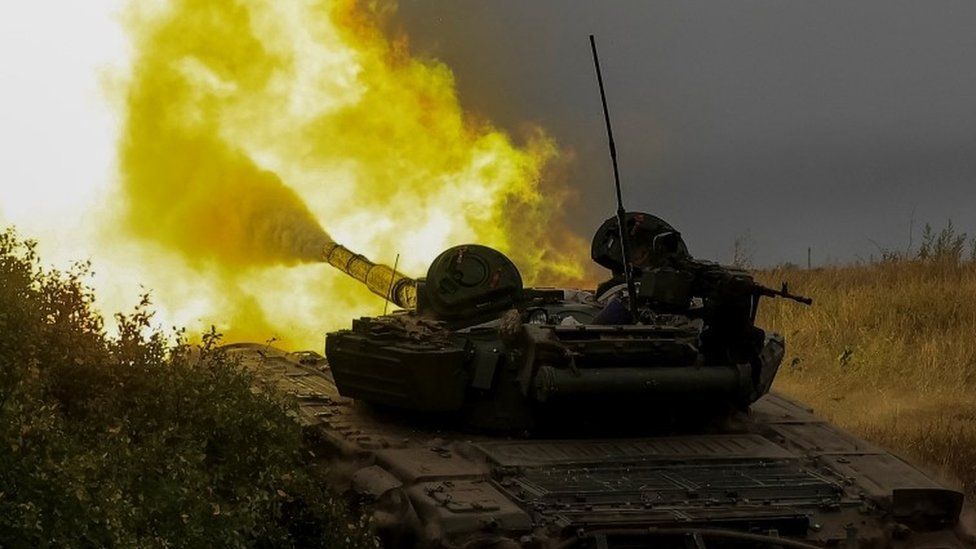 A Ukrainian tank fires on Russian positions. File photo