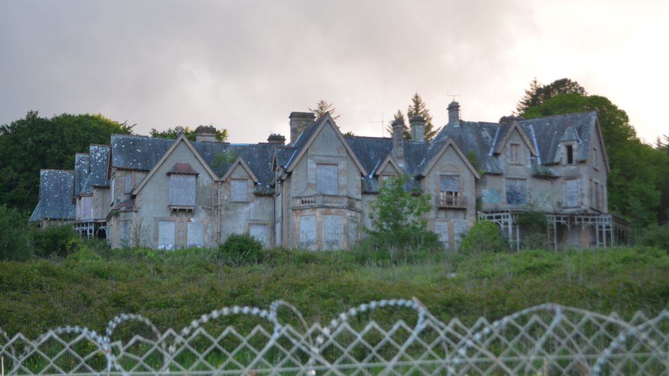 Cairndhu House: The most haunted house in Northern Ireland? - BBC News