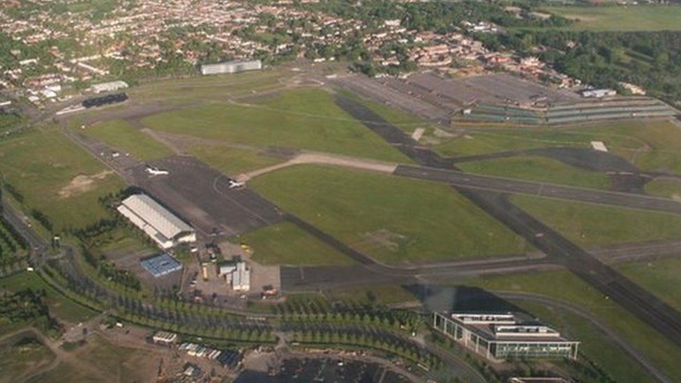 Farnborough airport airspace changes 'should be reviewed' BBC News