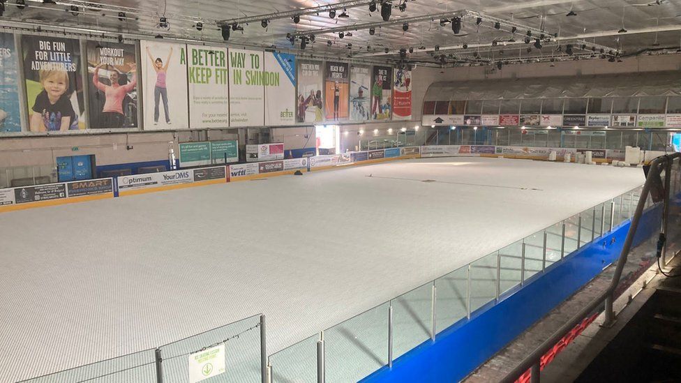 Swindon Link Centre ice rink