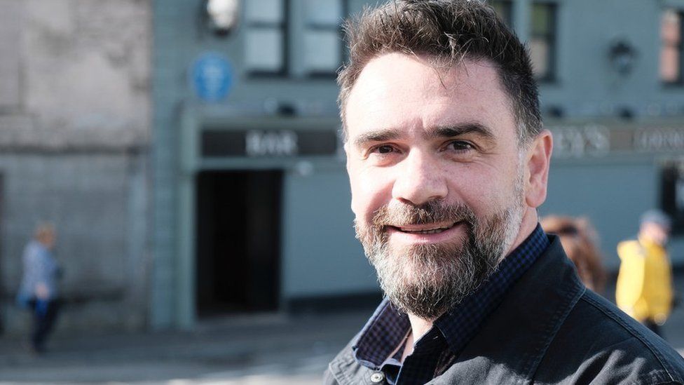 John Hannon [Profiles] • Instagram, Twitter, TikTok Foller