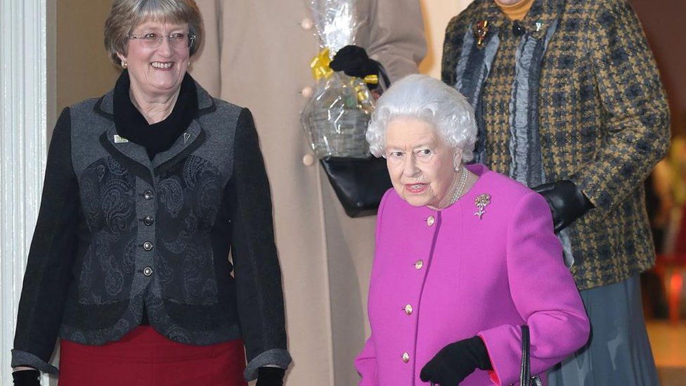 Yvonne Browne and Queen Elizabeth II