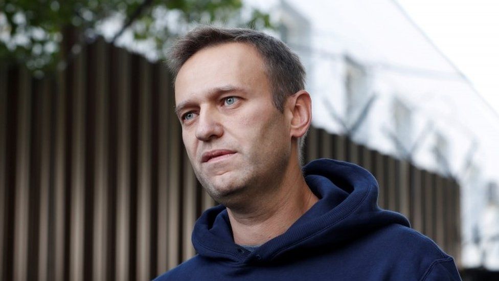 Alexei Navalny Poisoned Russian Opposition Figure Able To Leave Bed Bbc News 