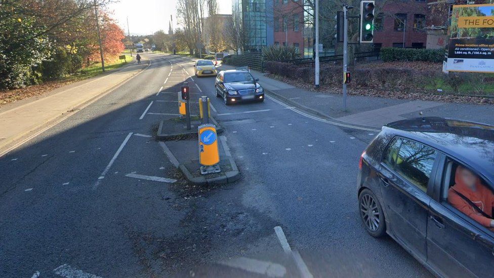 Cyclist, 53, Dies In Hospital After Exeter Crash - BBC News