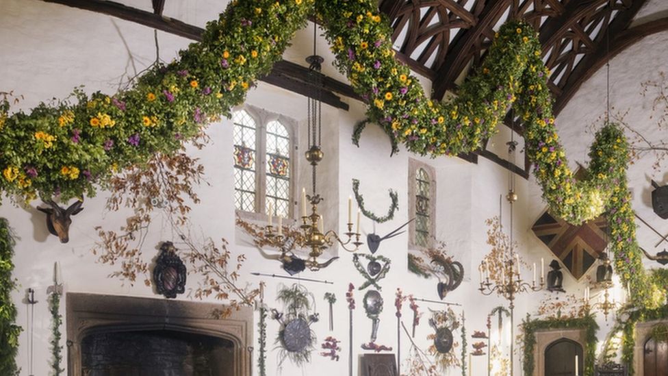 The garland hung from the ceiling in the Great Hall