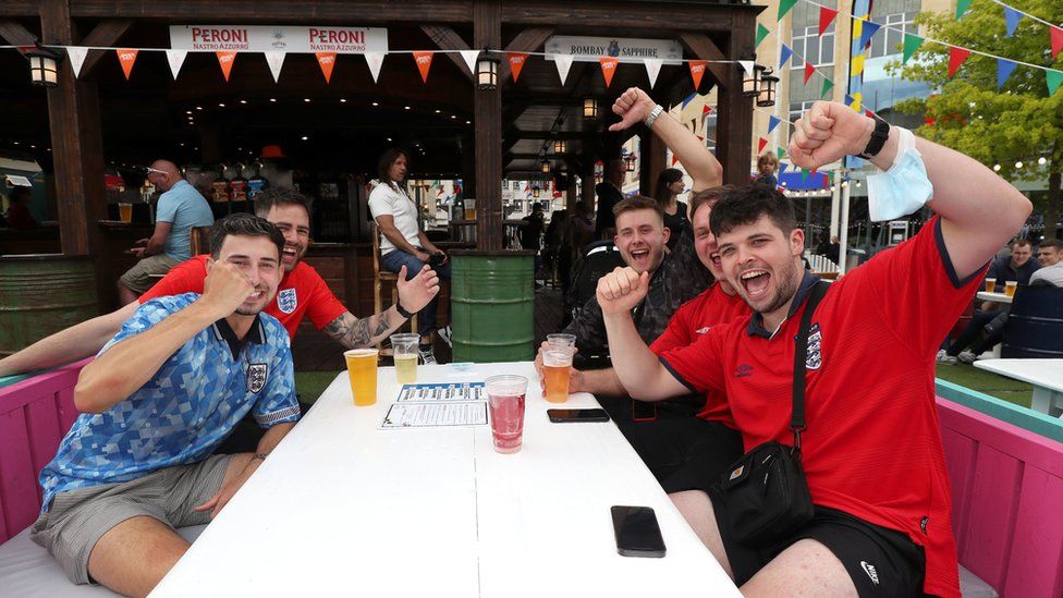 Fans in Bristol watching the Euro2020 quarter final match between England and Ukraine. Picture date: Saturday July 3, 2021.
