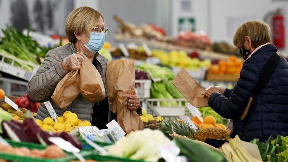 Fruit and veg market in Varazze, northern Italy, 5 Nov 20