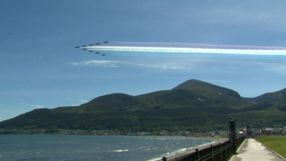 The Red Arrows head for home