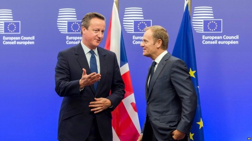 David Cameron (left) and Donald Tusk