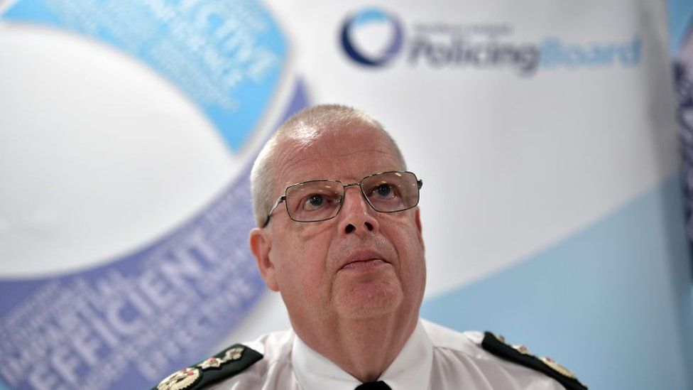 PSNI data breach: Details of NI police in hands of dissident ...