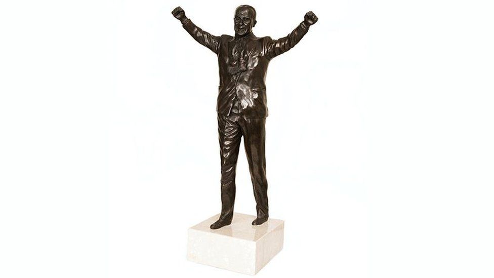 Bill Shankly statue maquette