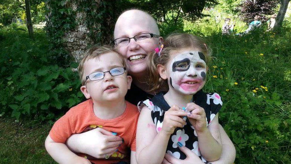 Rebecca Wilkinson with her two children Connie and Freddie during her chemo treatment which also left her needing eyebrow tattoos.