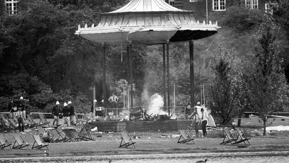Regents Park bandstand after bomb