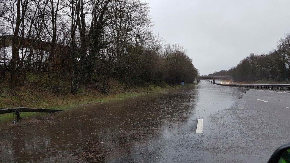 Flood on M6
