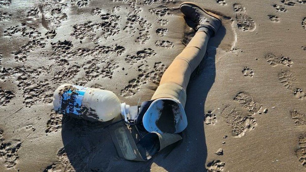Prosthetic leg found in Weston 'sets sail' on global adventure