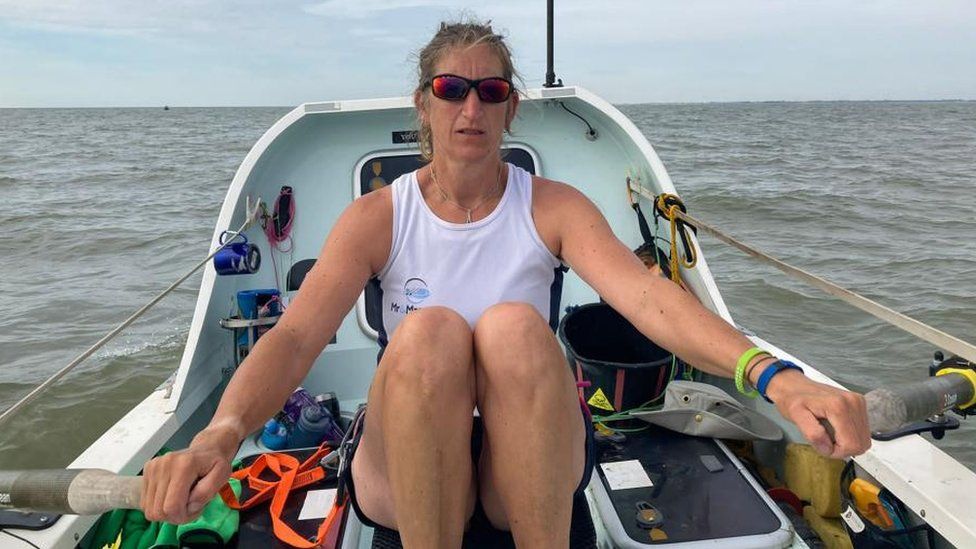 Nina Crouchman rowing