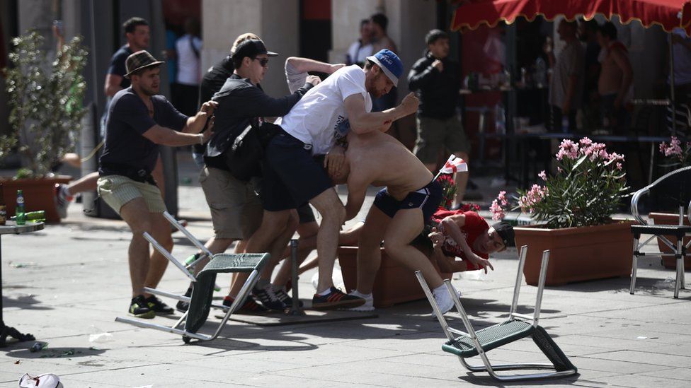 Fans fight in Marseille