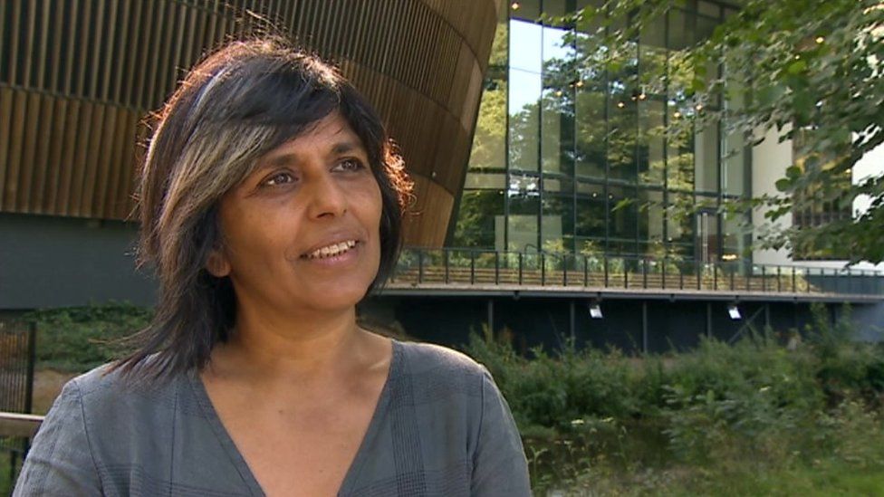Kully Thiarai