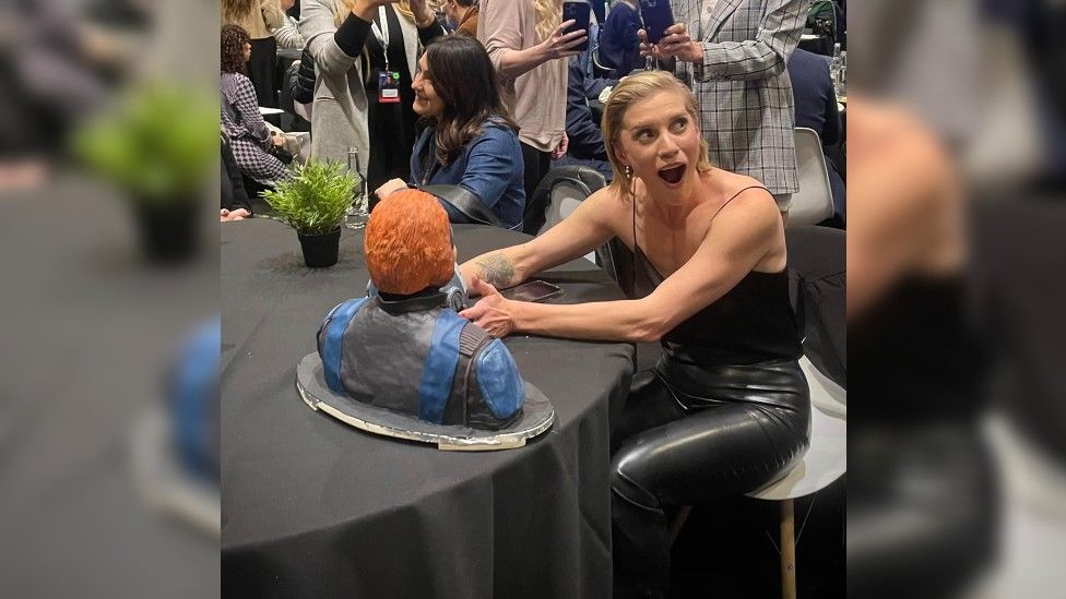 Katee Sackhoff and the cake