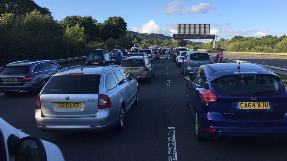 M4 Closed After Three Car Crash Near Cardiff Bbc News