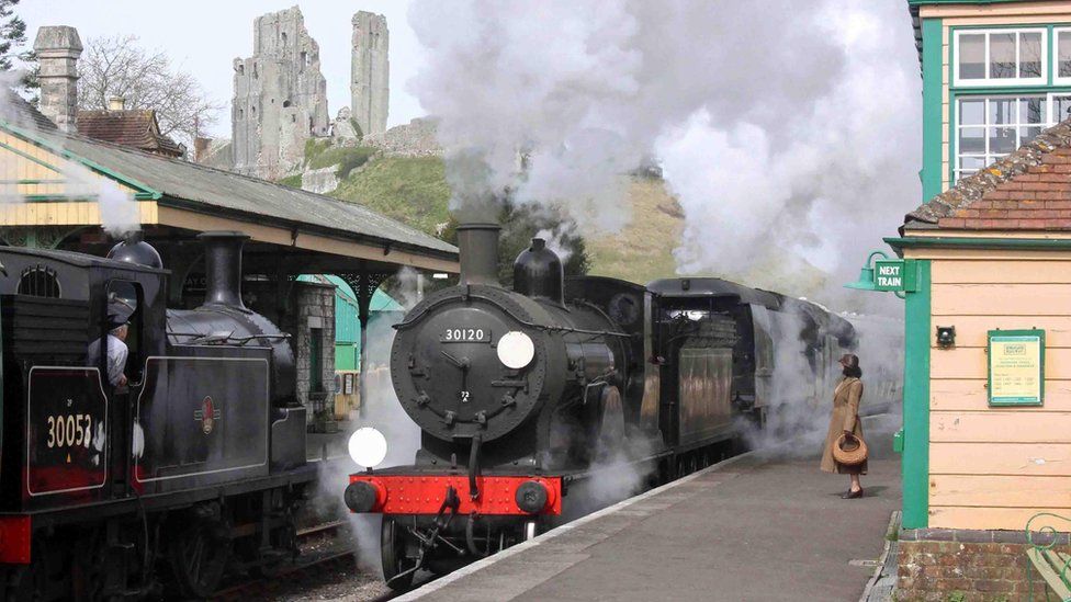 The black T9 steam locomotive at Corfe Castle station