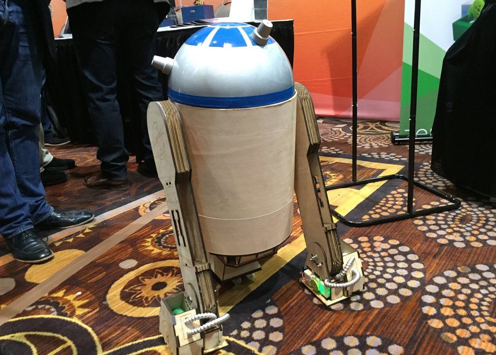 R2D2-style robot