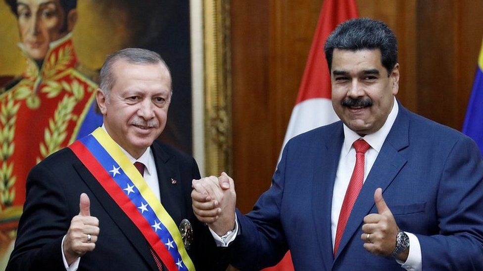 Presidents Erdogan (L) and Maduro in Caracas, 3 Dec 18