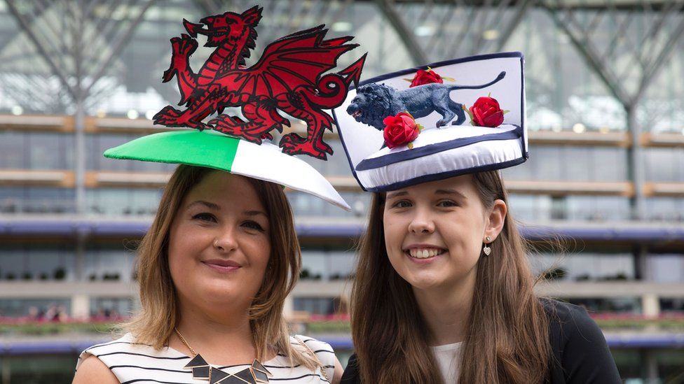 Royal Ascot Ladies' Day 2021: Masks and millinery - BBC News