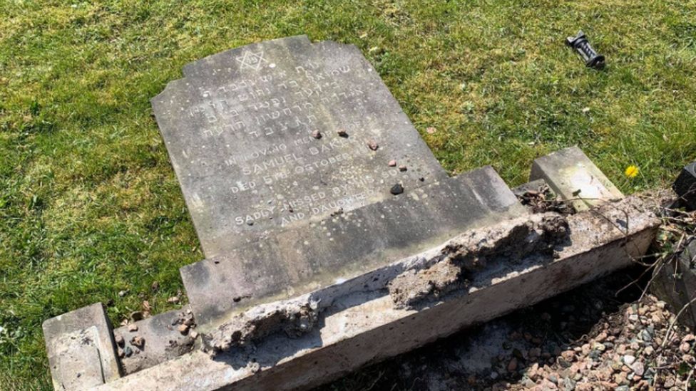 Jewish gravestones damaged in Belfast cemetery hate crime BBC News