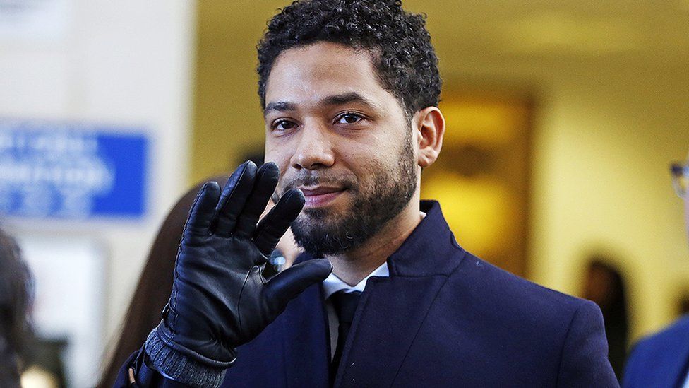 Jussie Smollett: Actor ordered to pay $130,000 to cover police time - BBC  News