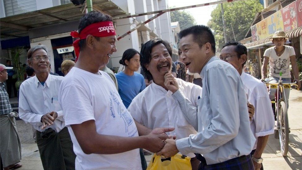 Activists Soe Soe greets friends on being released on Insein prison, Yangon (22 Jan 2016)