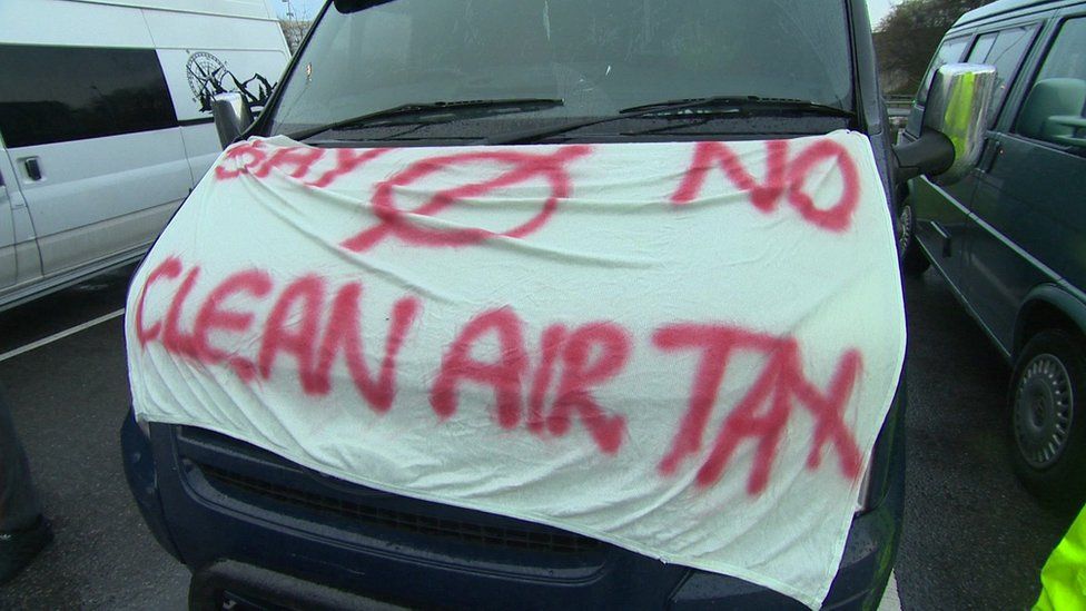 banner on van