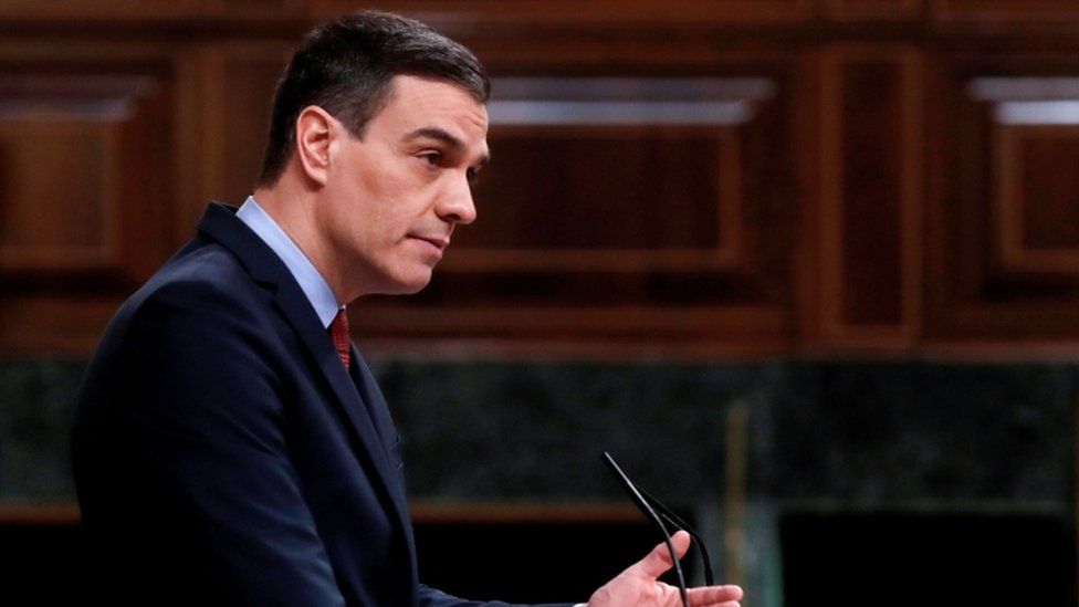 Pedro Sánchez addresses the parliament in Madrid