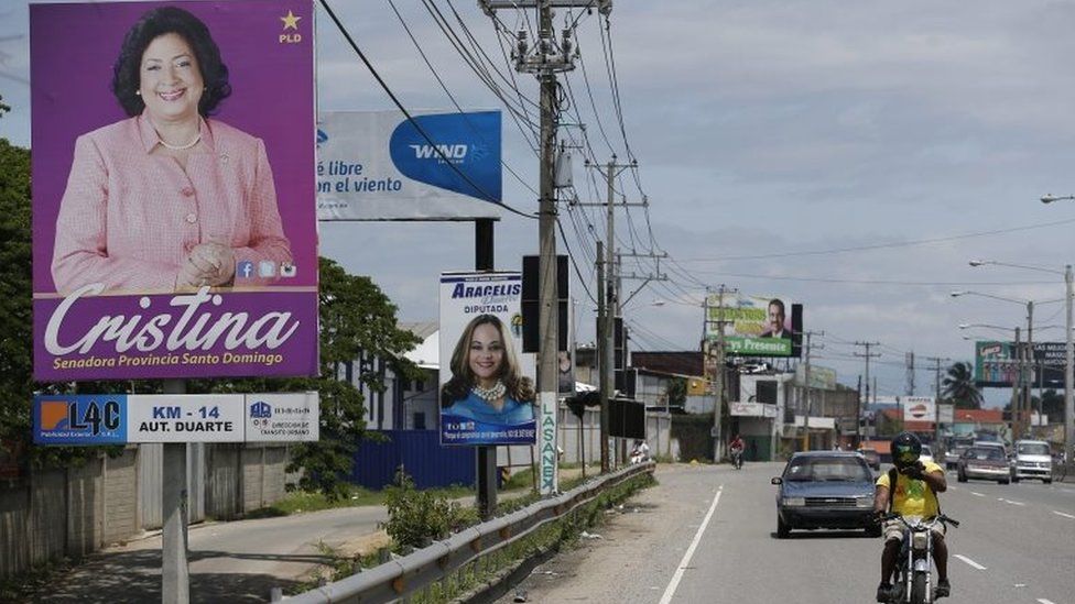 View of electoral billboards in a street of Santo Domingo, Dominican Republic, 08 May 2016.
