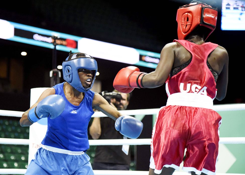 Kenyan boxer Christine Ongare (L) fighting Uganda's Catherine Nanziri (R) in Dakar, Senegal - Saturday 29 February 2020