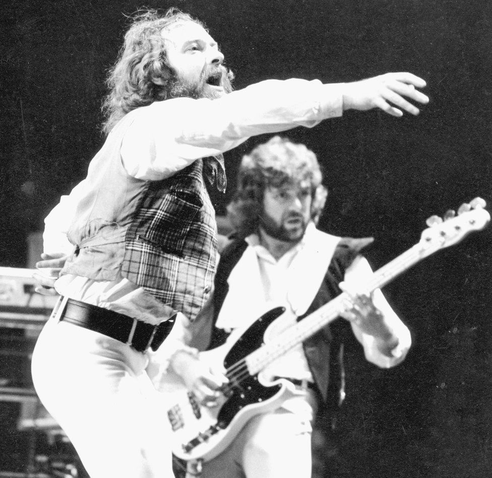 Ian Anderson (left) and Tony Williams (right) on stage at Madison Square Garden, New York, in 1978