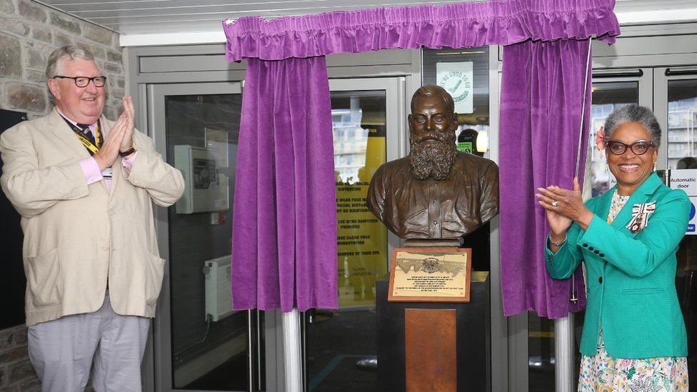 Cricketing father WG Grace's bust unveiled at Bristol County Ground