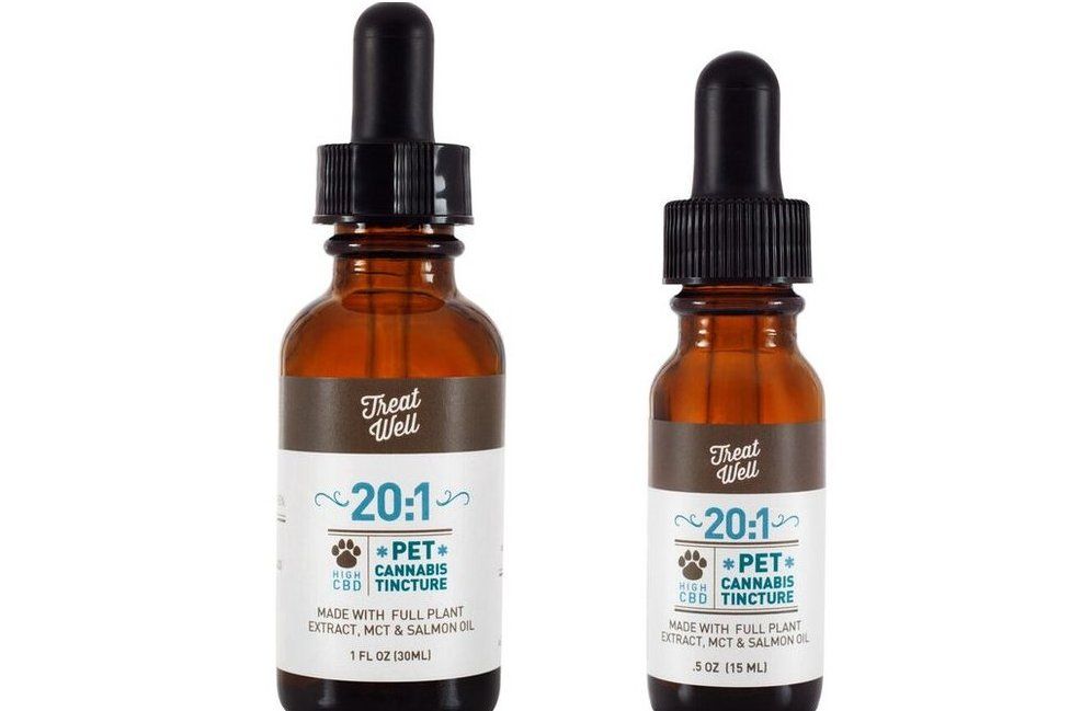 A picture showing TreatWell's cannabis tincture for pets